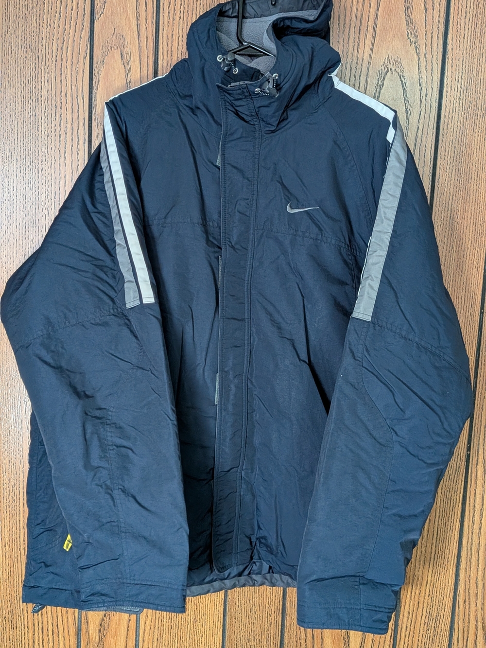 Nike Men’s Navy Hooded Puffer Jacket with Reflective Trim